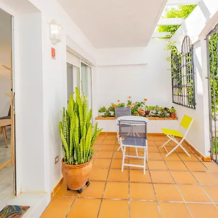 Cubo's Rubi Townhouse Marbella