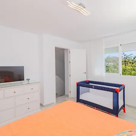 Cubo's Rubi Townhouse Holiday home