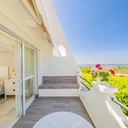 Cubo's Rubi Townhouse